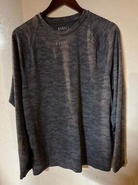 NOBULL Men's Long Sleeve Performance Mesh Camo Training Shirt Grey Large